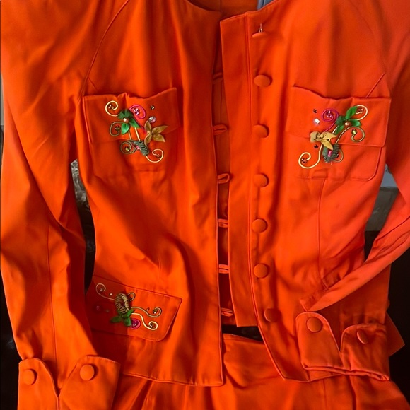 Vibrant Vintage IIF Orange Skirt Suit with Embroidery - Picture 2 of 3